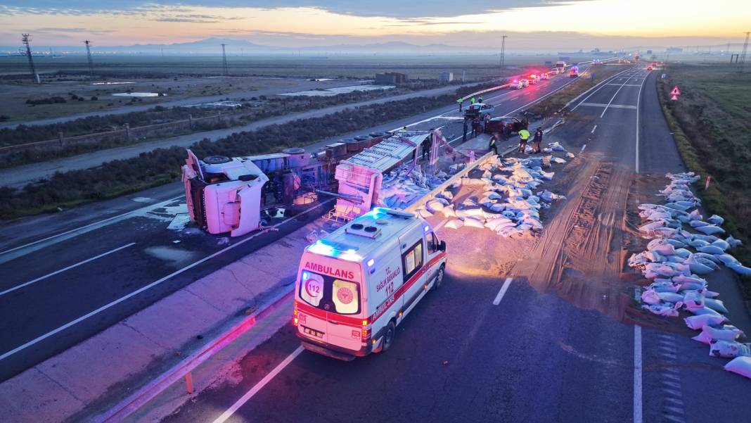 Konya-Aksaray yolunda kaza üstüne kaza! 6 kişi yaralandı 10